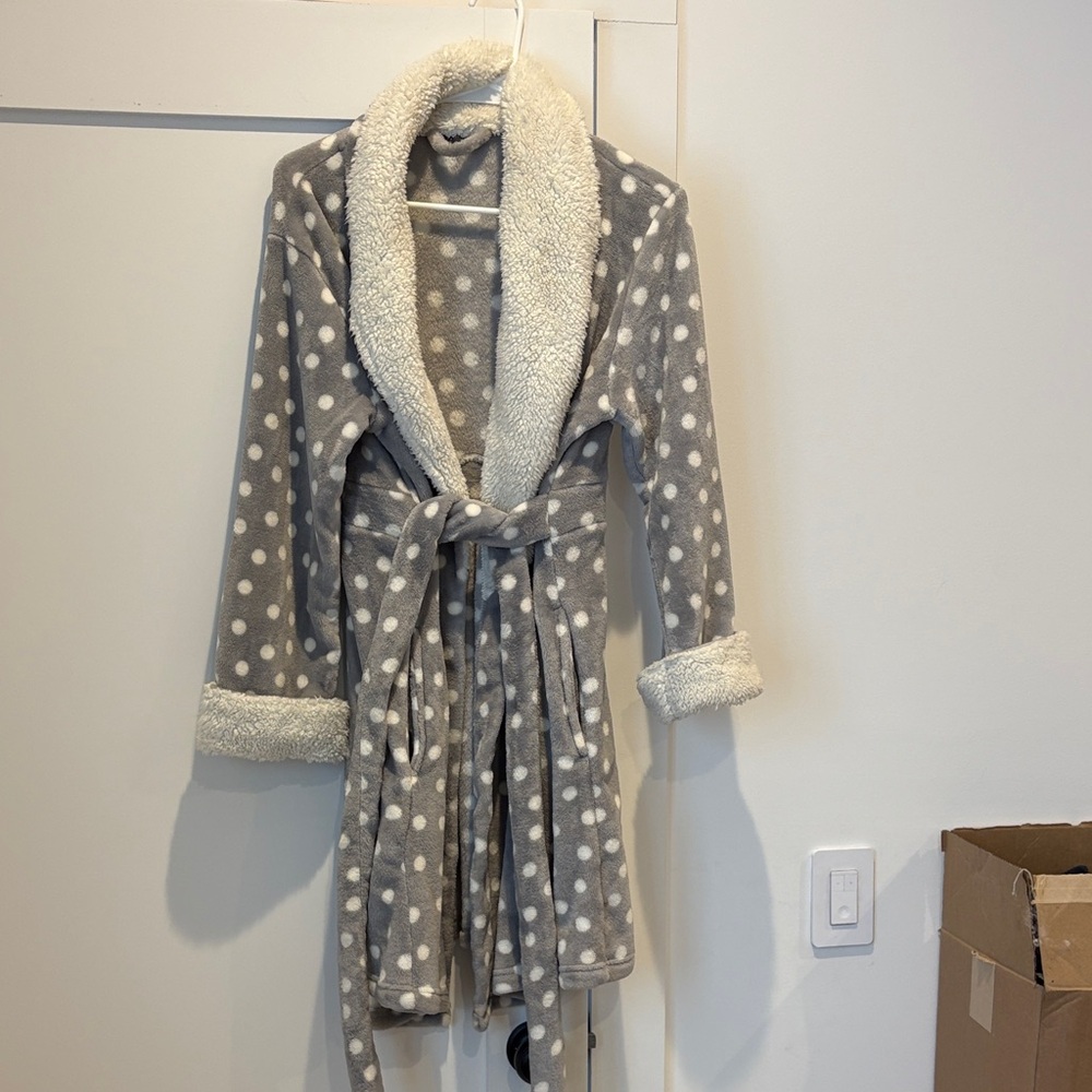 Covington Gray and White Polka Dot Fleece Fleece Robe